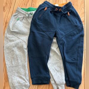 2 H&M BOYS  JOGGERS.